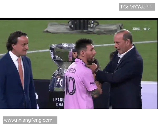 梅西带领阿根廷国家队重塑辉煌 荣膺世界杯冠军再创历史新篇章