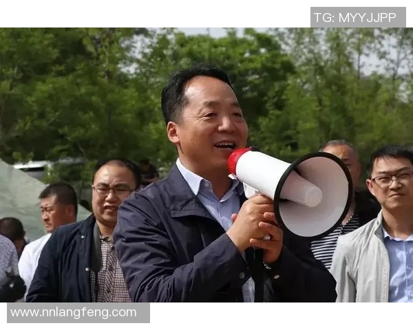 专访羽毛球名将杨军揭秘成功背后的秘密与奋斗历程 专访羽毛球名将杨军揭秘成功背后的秘密与奋斗历程