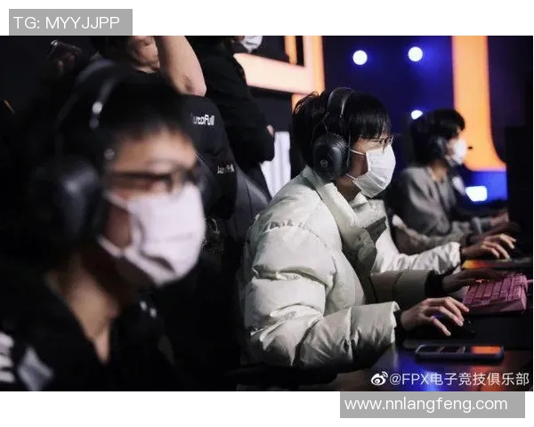 职业联赛分析：FPX展现出卓越的战术灵活性与团队协作能力