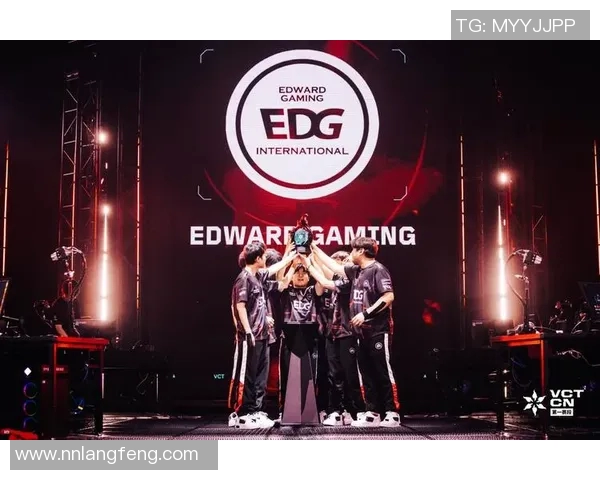 CSGO战术分析:深入探讨EDG在阵地战中的策略与执行 CSGO战术分析:深入探讨EDG在阵地战中的策略与执行